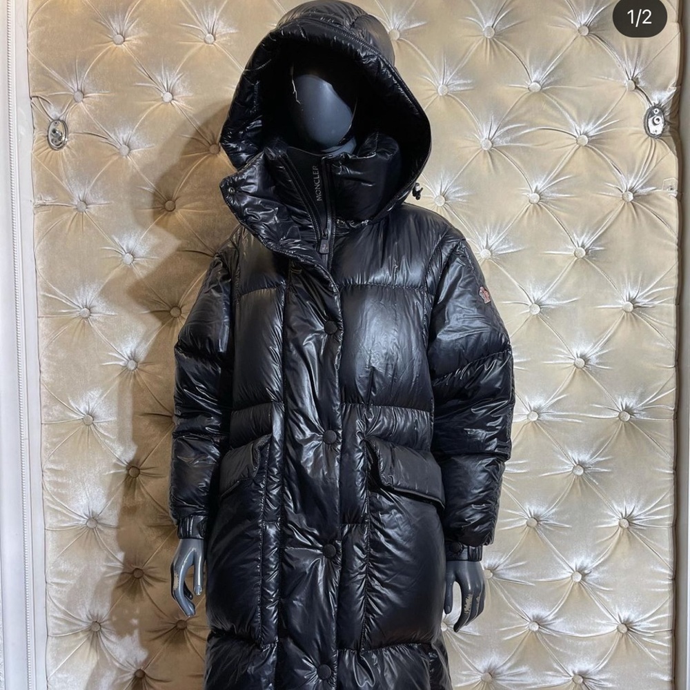 Moncler jacket like new ‼️